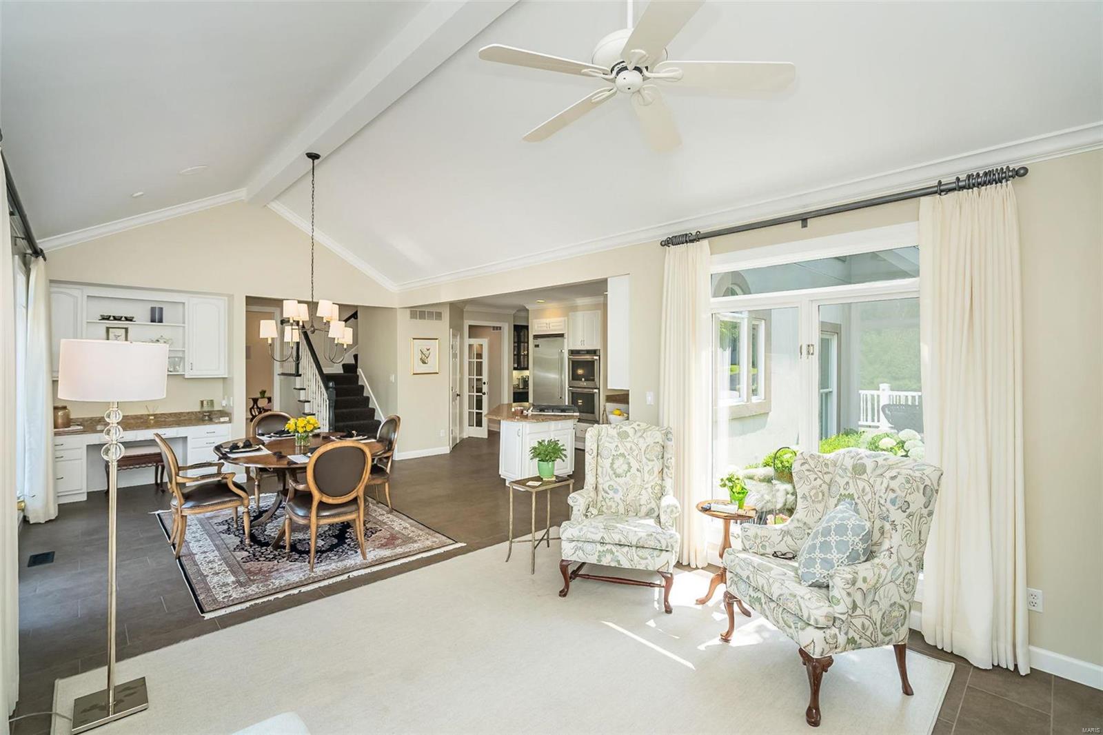 Manderleigh Of Town & Country One - Residential