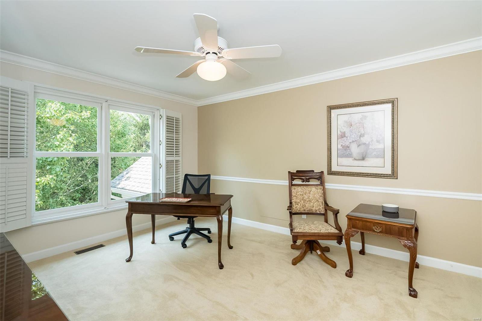 Manderleigh Of Town & Country One - Residential