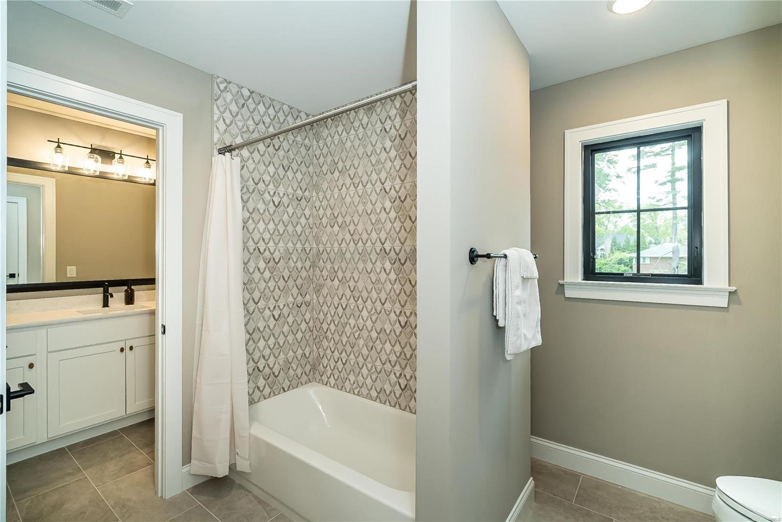 Lynnbrook - Residential