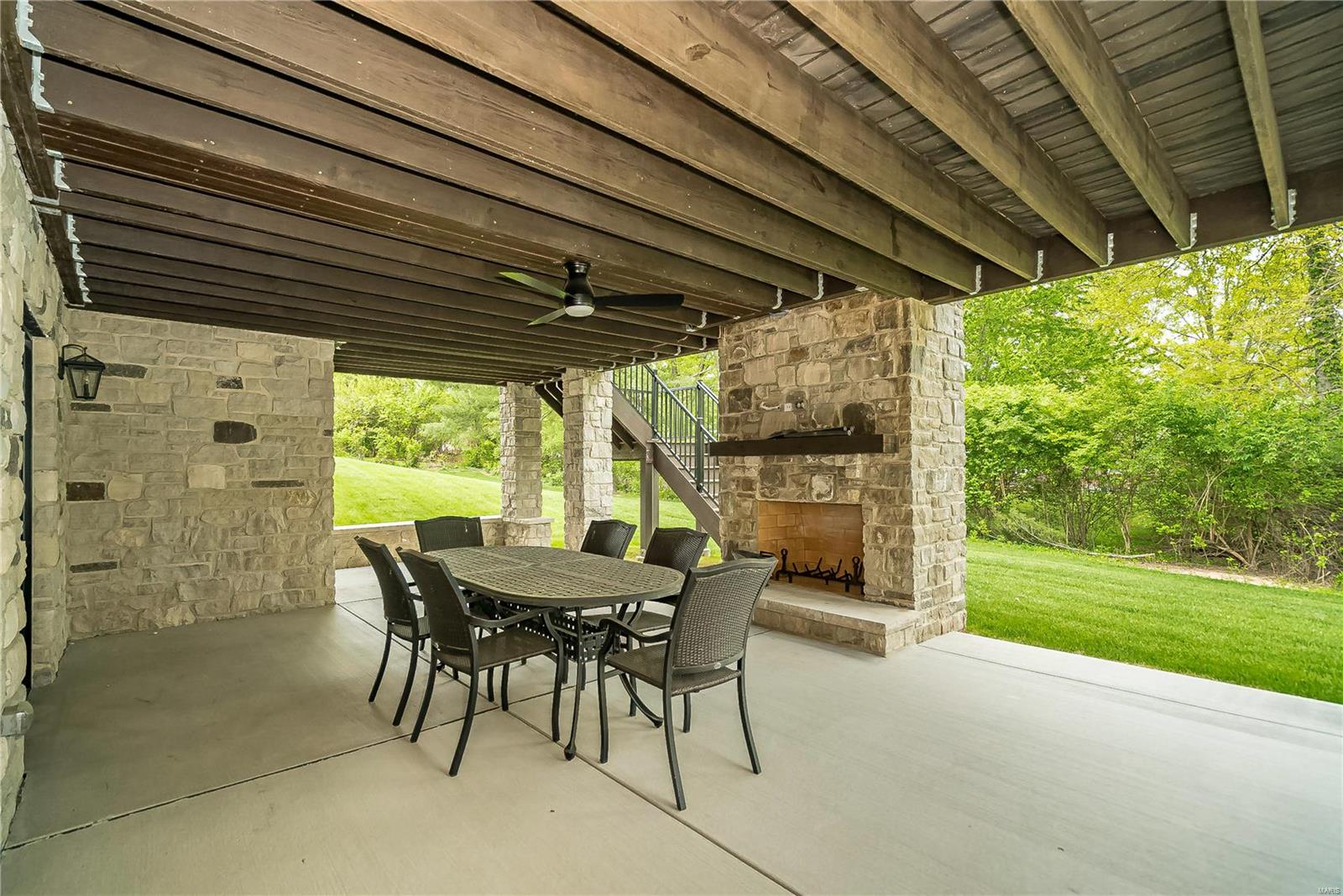 Lynnbrook - Residential