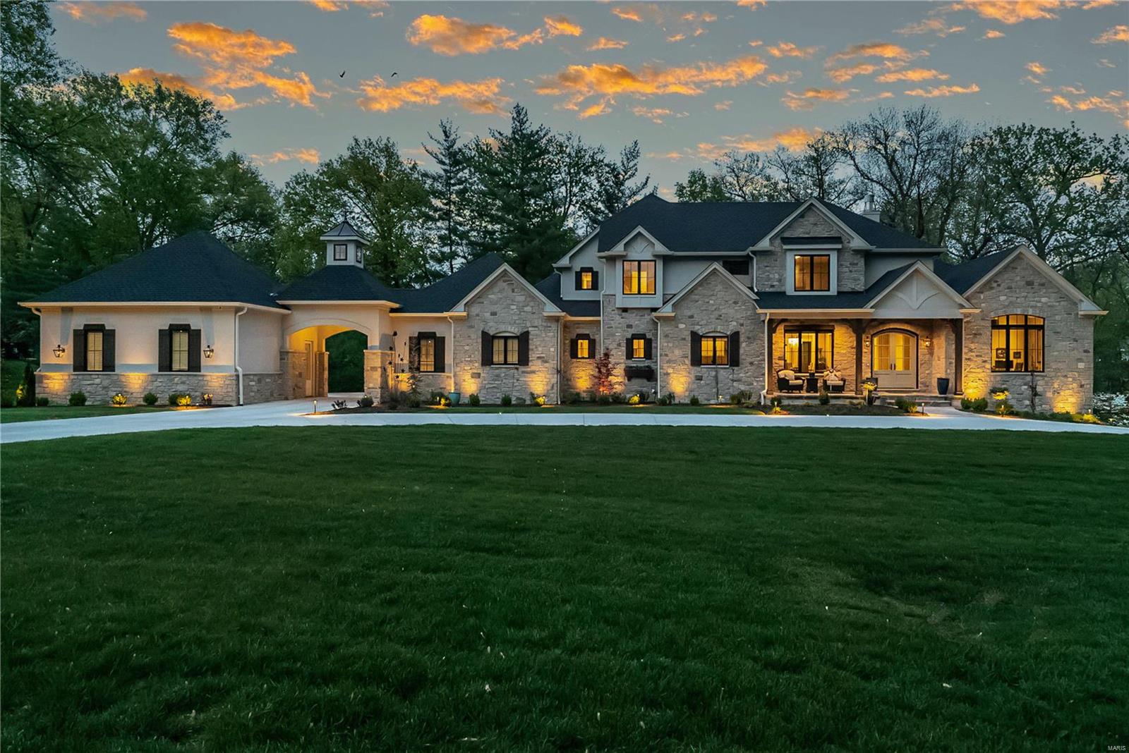 Lynnbrook - Residential