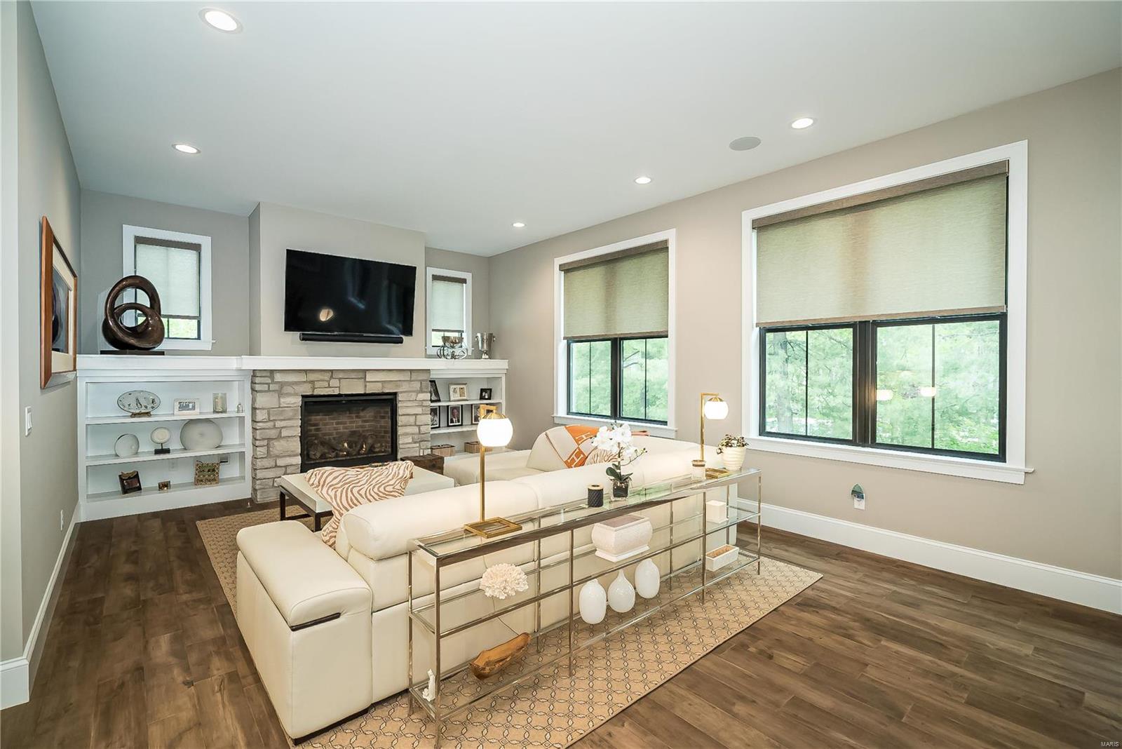 Lynnbrook - Residential