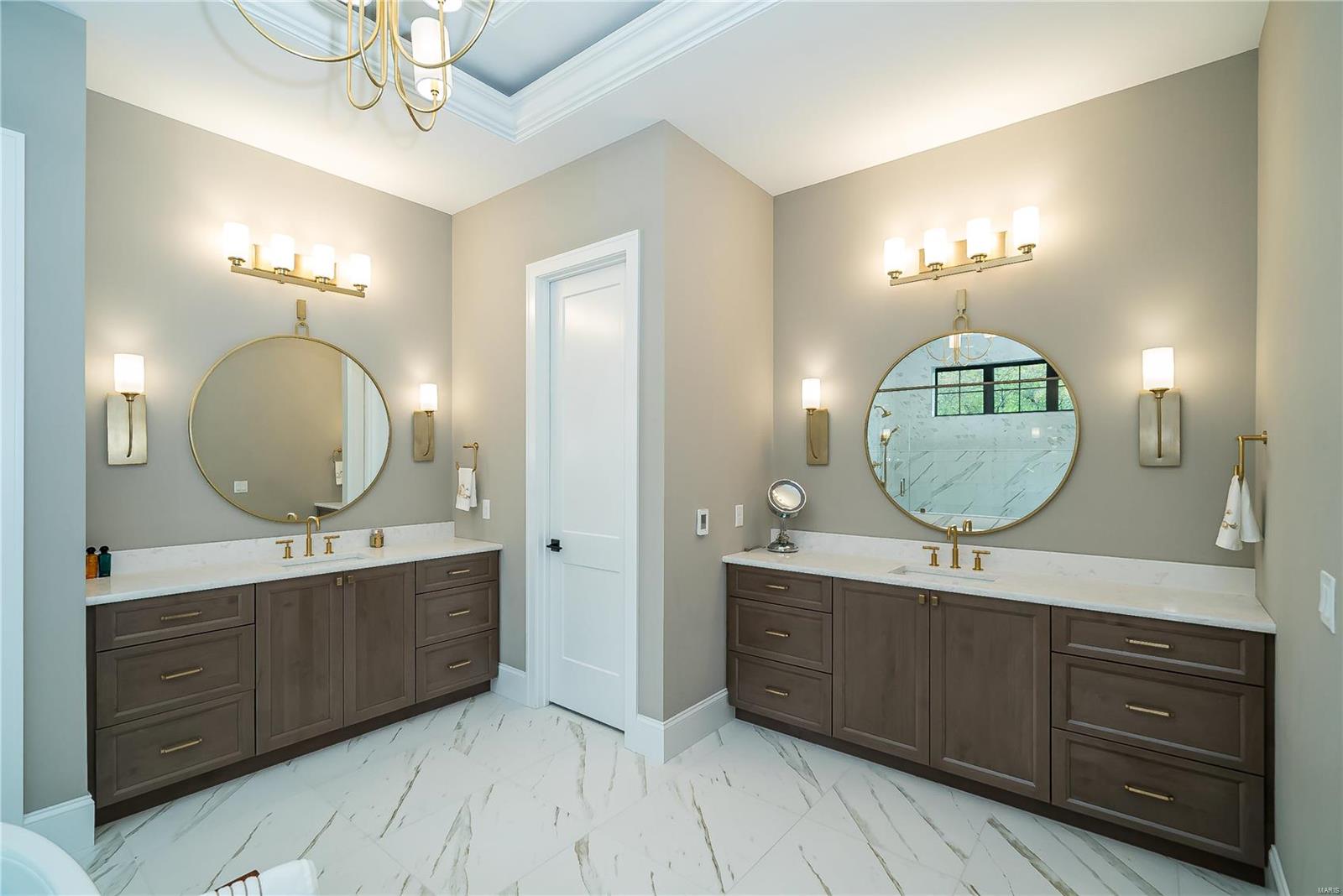 Lynnbrook - Residential