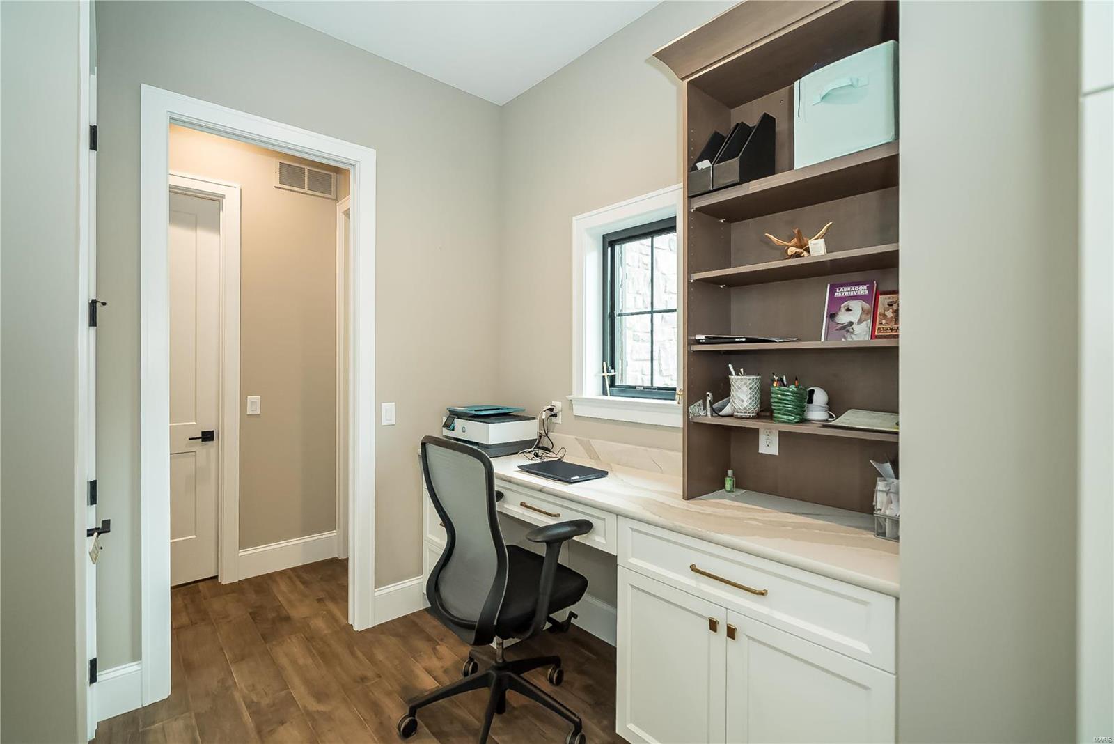 Lynnbrook - Residential