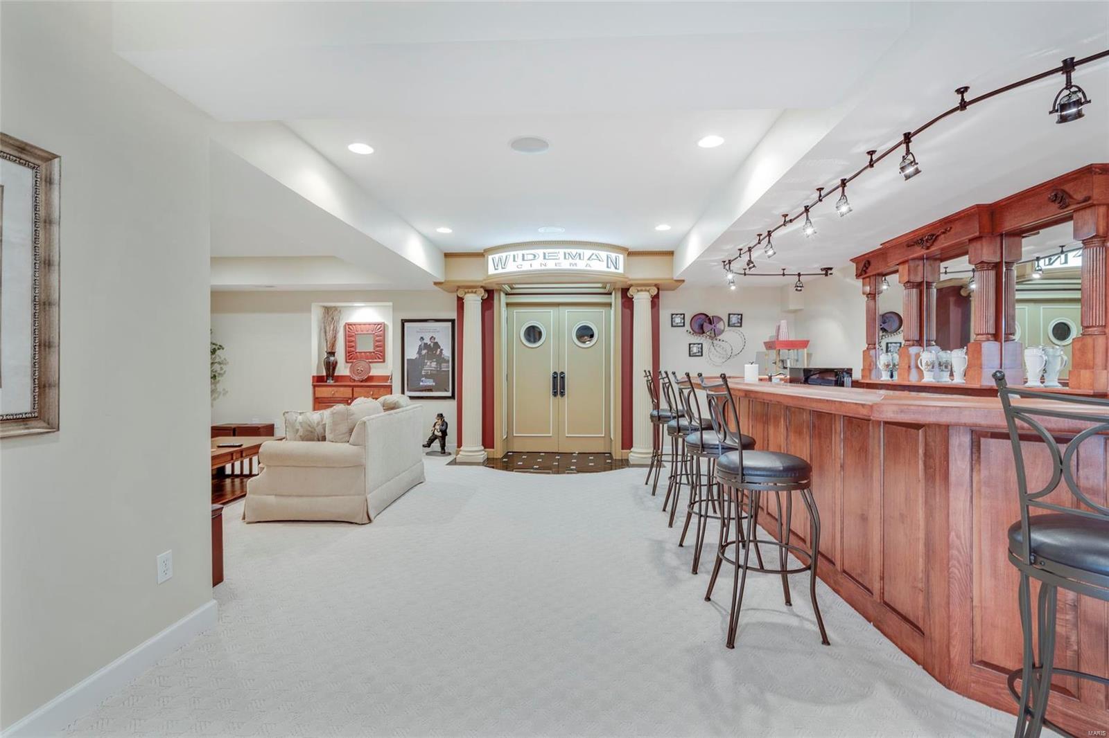 Christopher Bluffs - Residential