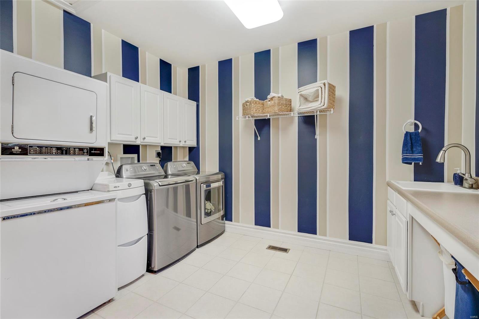 Christopher Bluffs - Residential