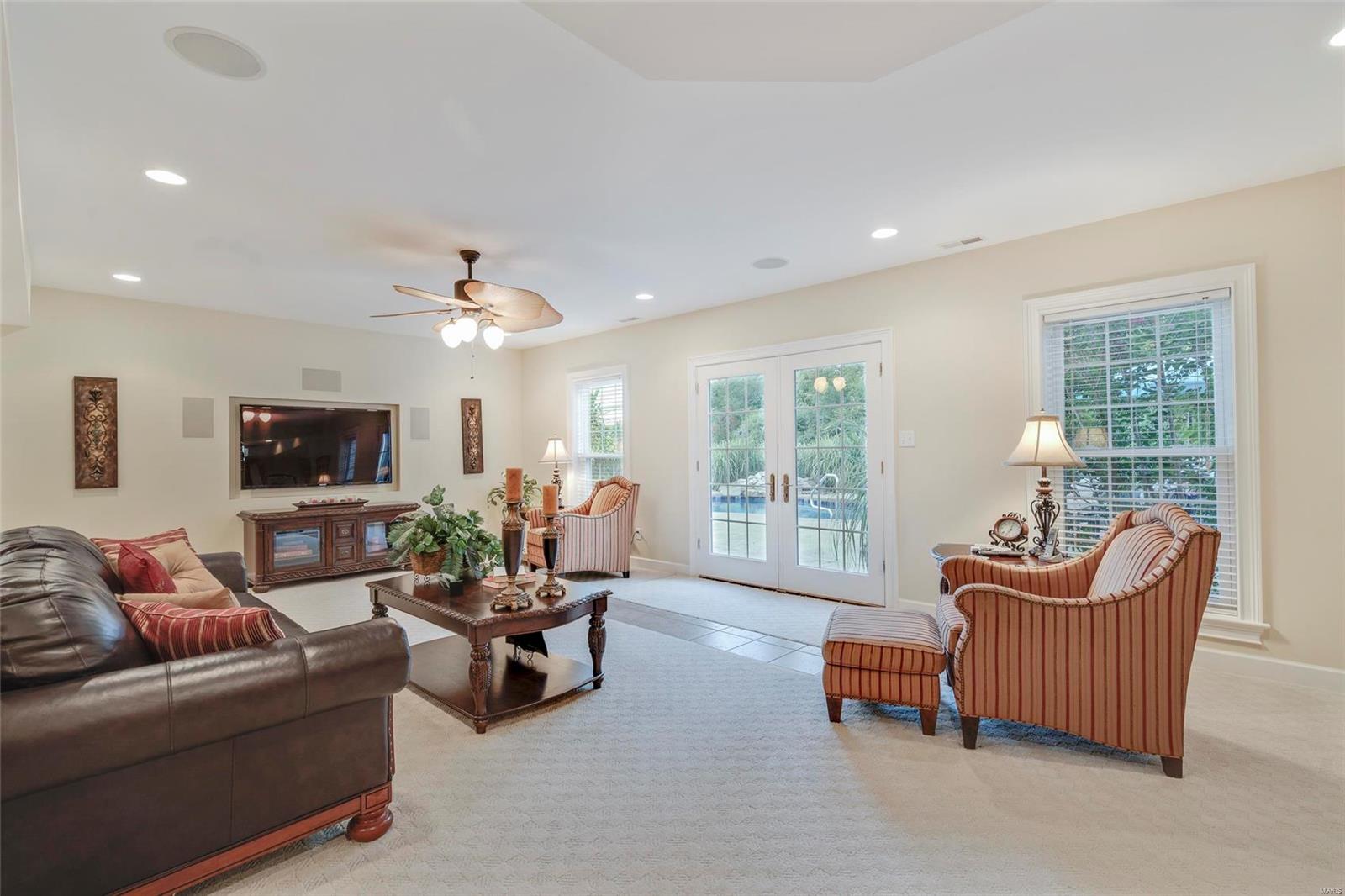 Christopher Bluffs - Residential