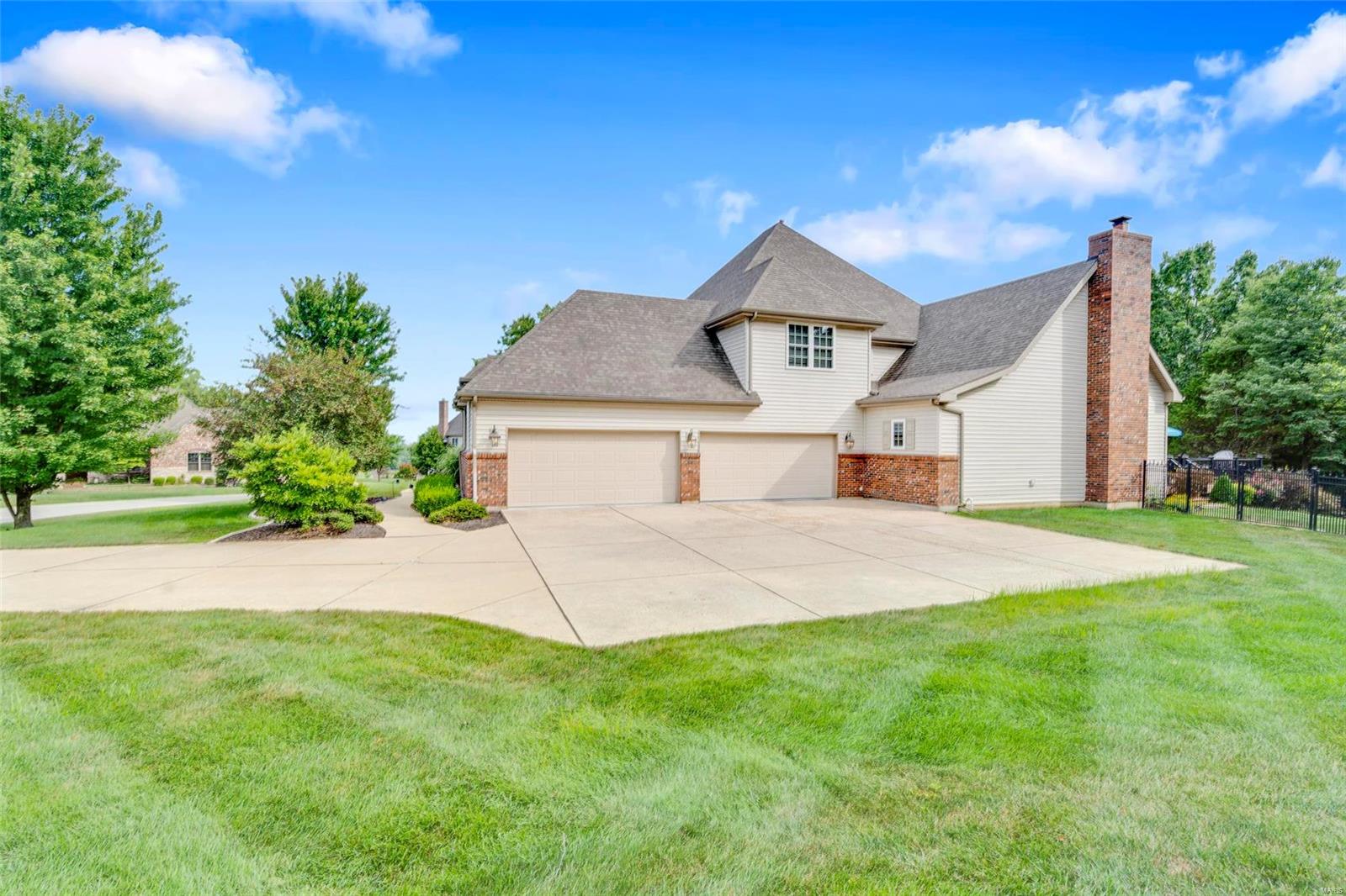 Christopher Bluffs - Residential