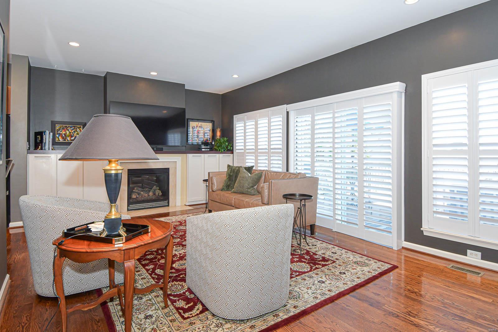 Dogtown Walk 02 - Residential Lease