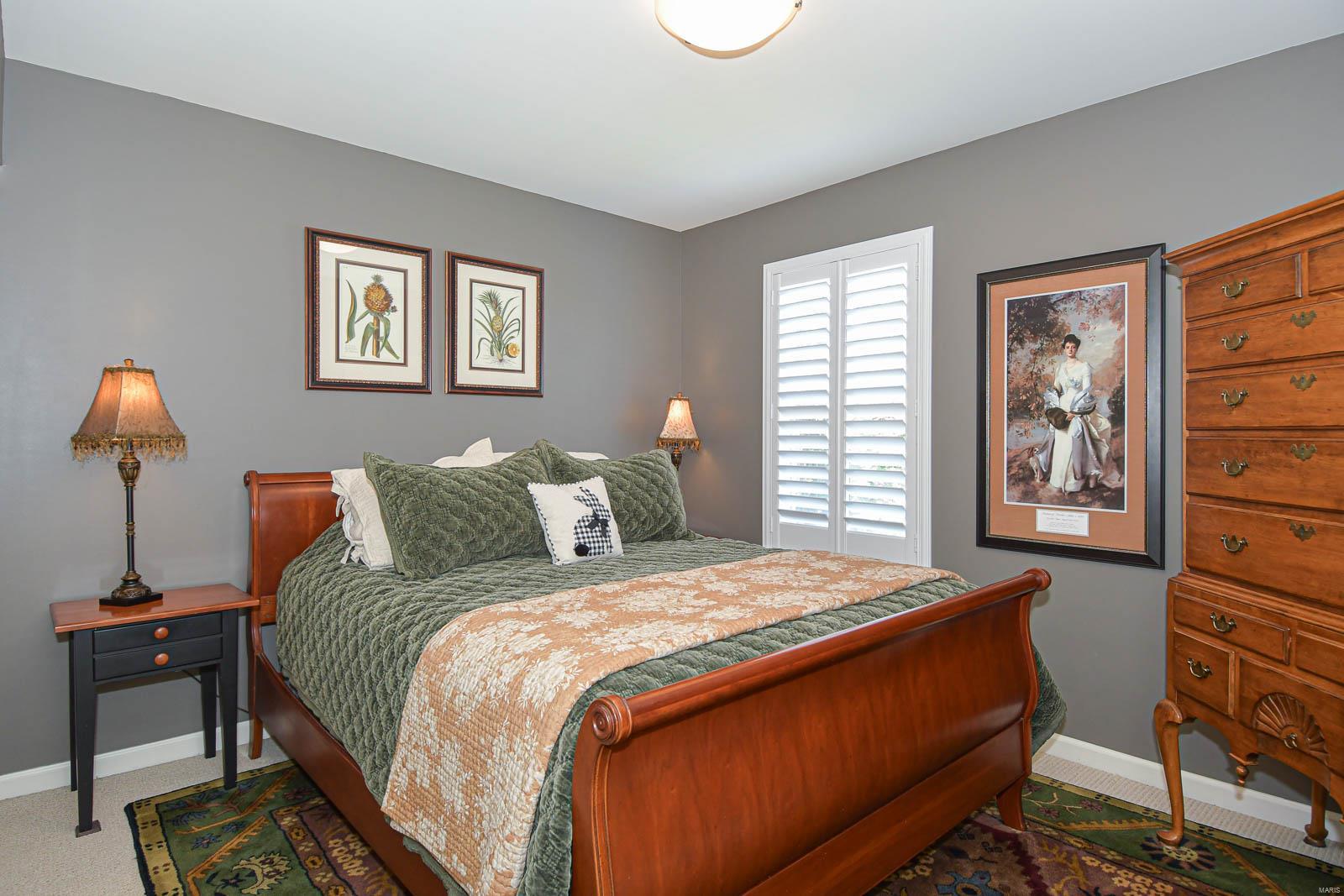 Dogtown Walk 02 - Residential Lease