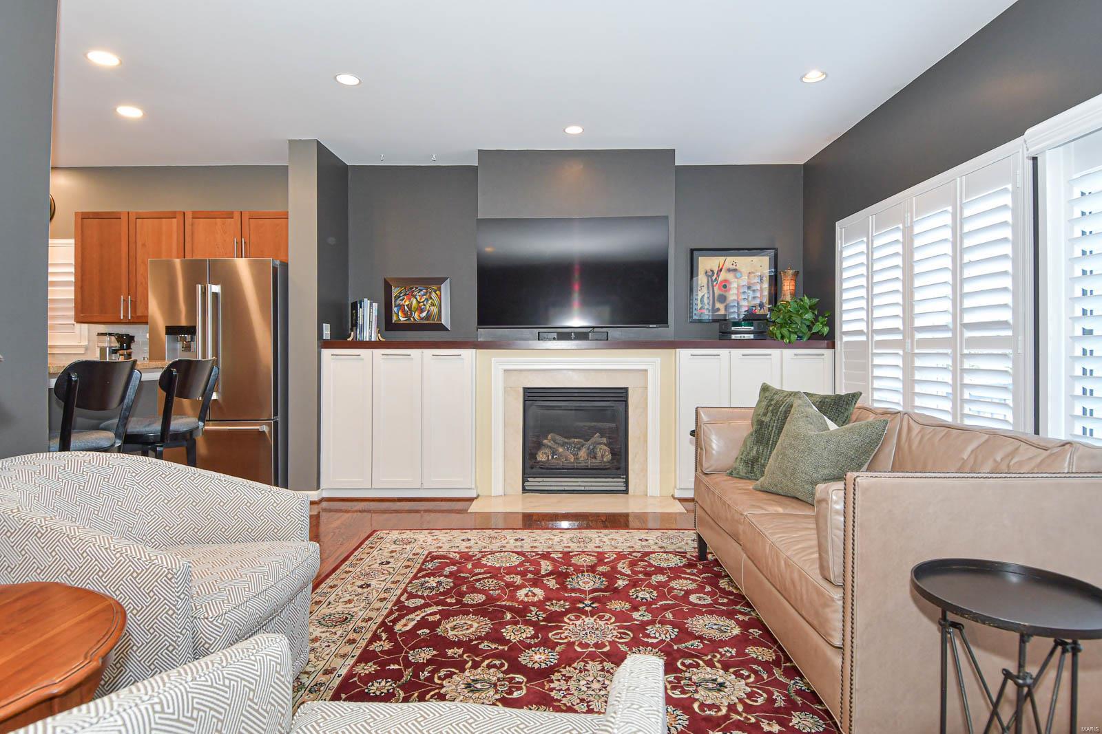 Dogtown Walk 02 - Residential Lease