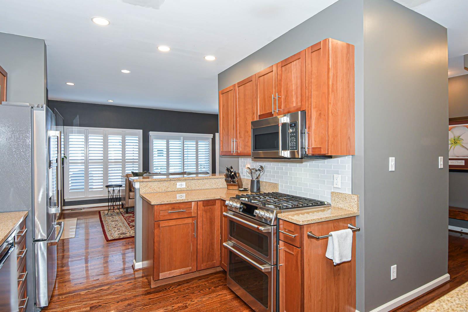 Dogtown Walk 02 - Residential Lease