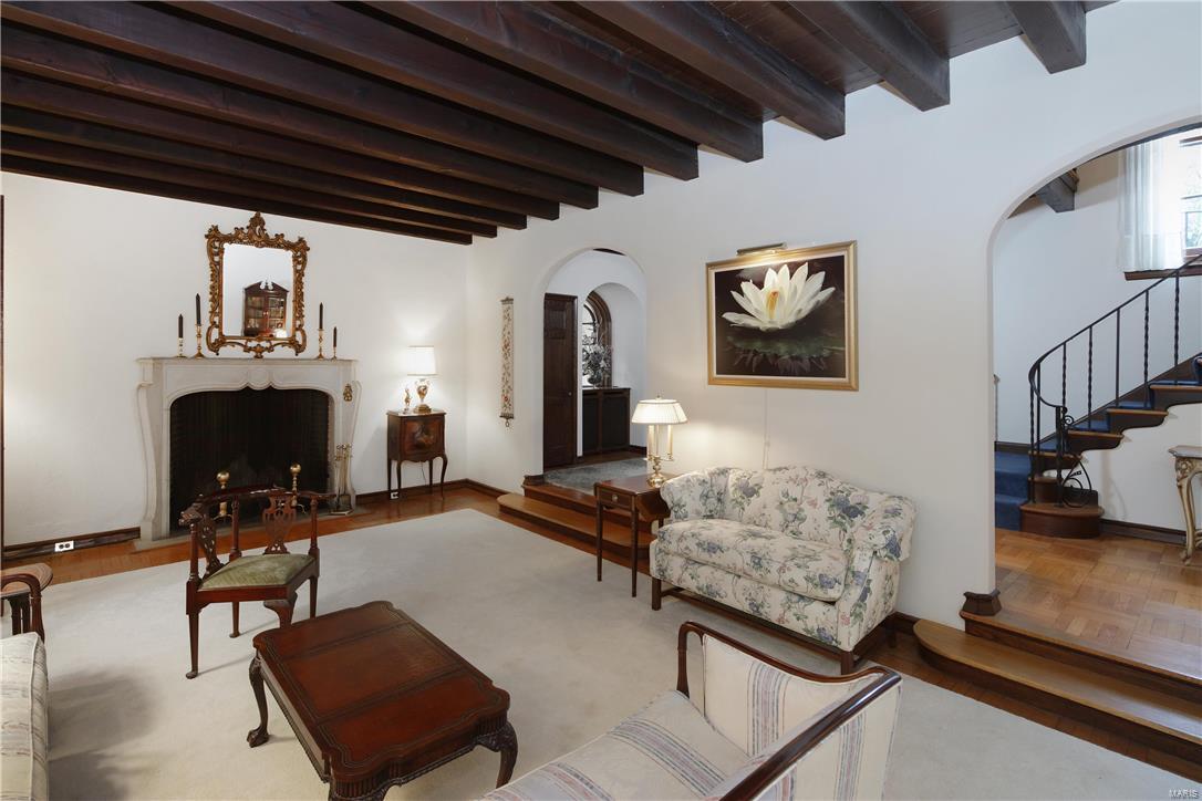 Robyn Lane Sub - Residential