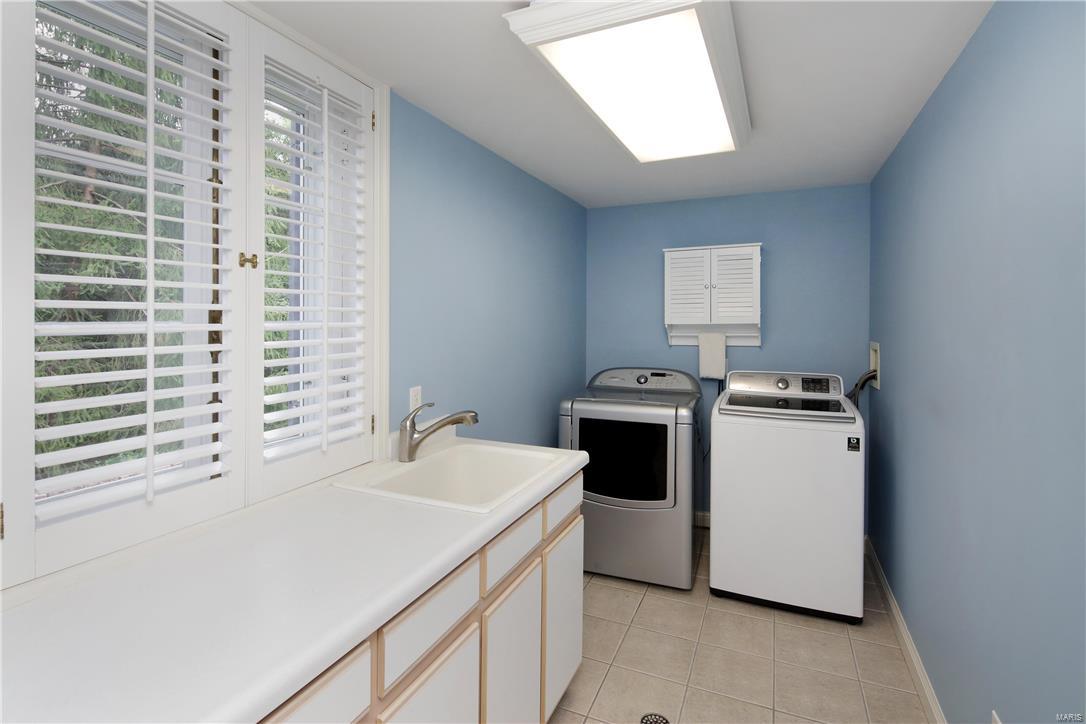 Robyn Lane Sub - Residential