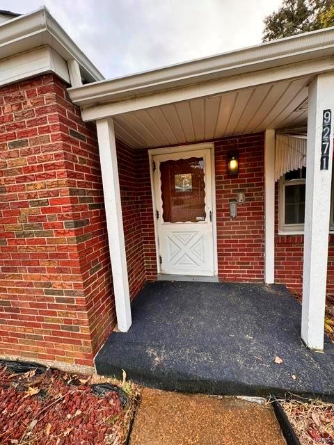 9271 Dell Court