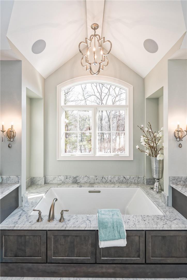 Frontenac Forest - Residential