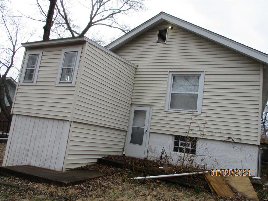 2 bedroom, 1 bath bungalow with off street parking.  Property selling AS IS with NO contingencies.  CASH ONLY.  Buyer must complete all Due Diligence before submitting offer.  The seller has never occupied property and will not pay for or make any inspection or repairs.  7 days on market before the seller will review any offers but reserves the right to accept an offer at any time.  Allow 2 business days for the seller’s response.  Buyer to verify schools and utilities.