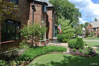 Davis Place - Residential