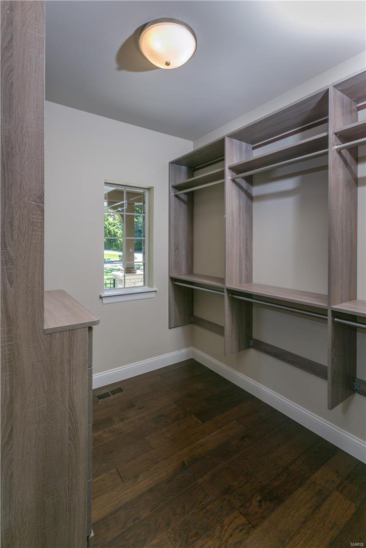 Frontenac Park - Residential