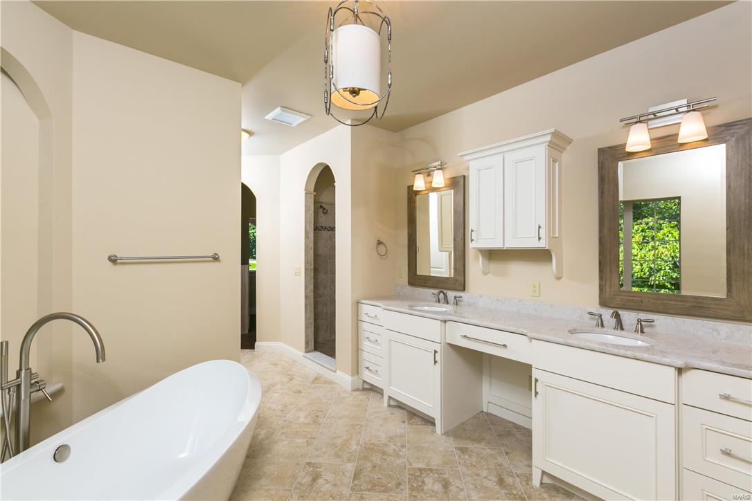 Frontenac Park - Residential