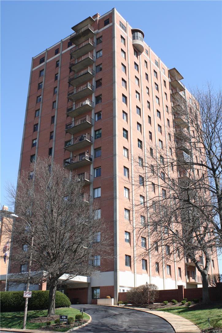 Eight-One-Six South Hanley Condominuim - Residential