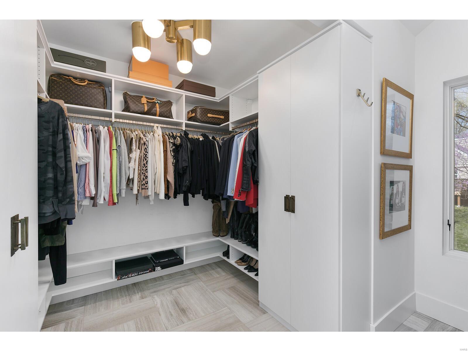 Nantucket Lane Lt Split - Residential