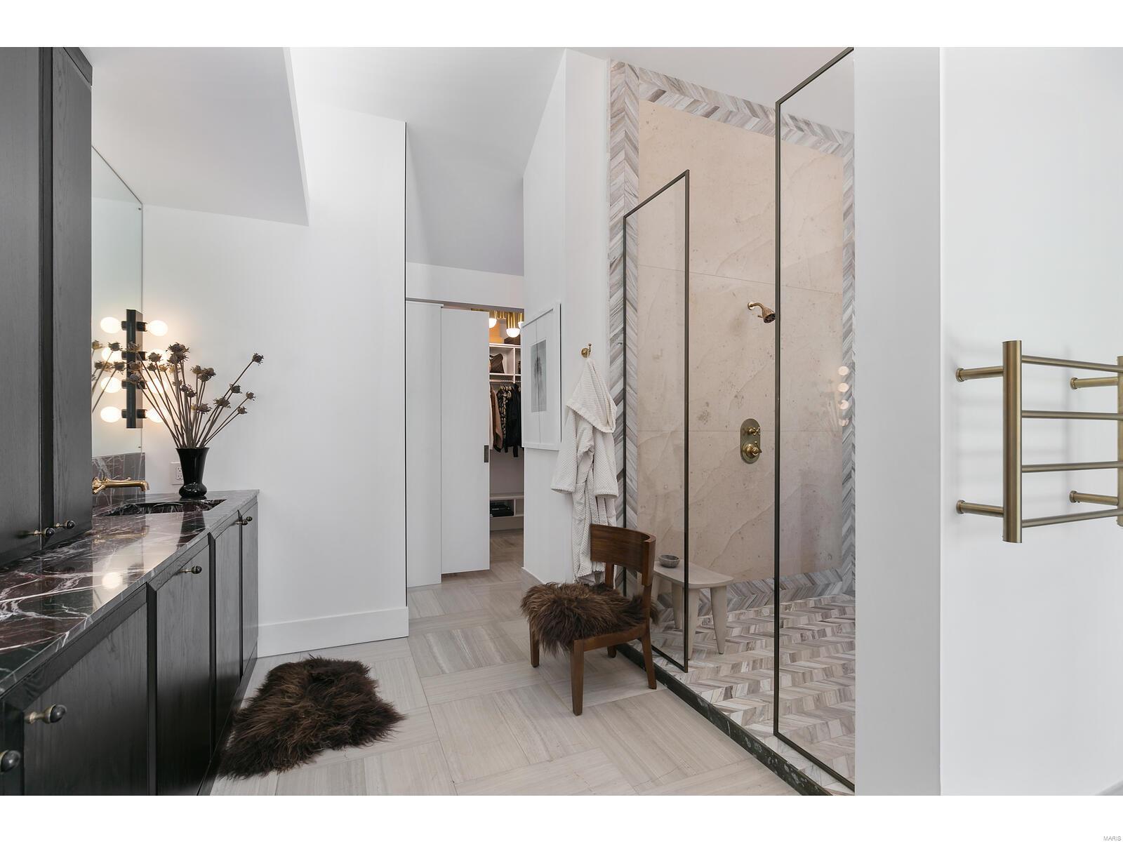 Nantucket Lane Lt Split - Residential