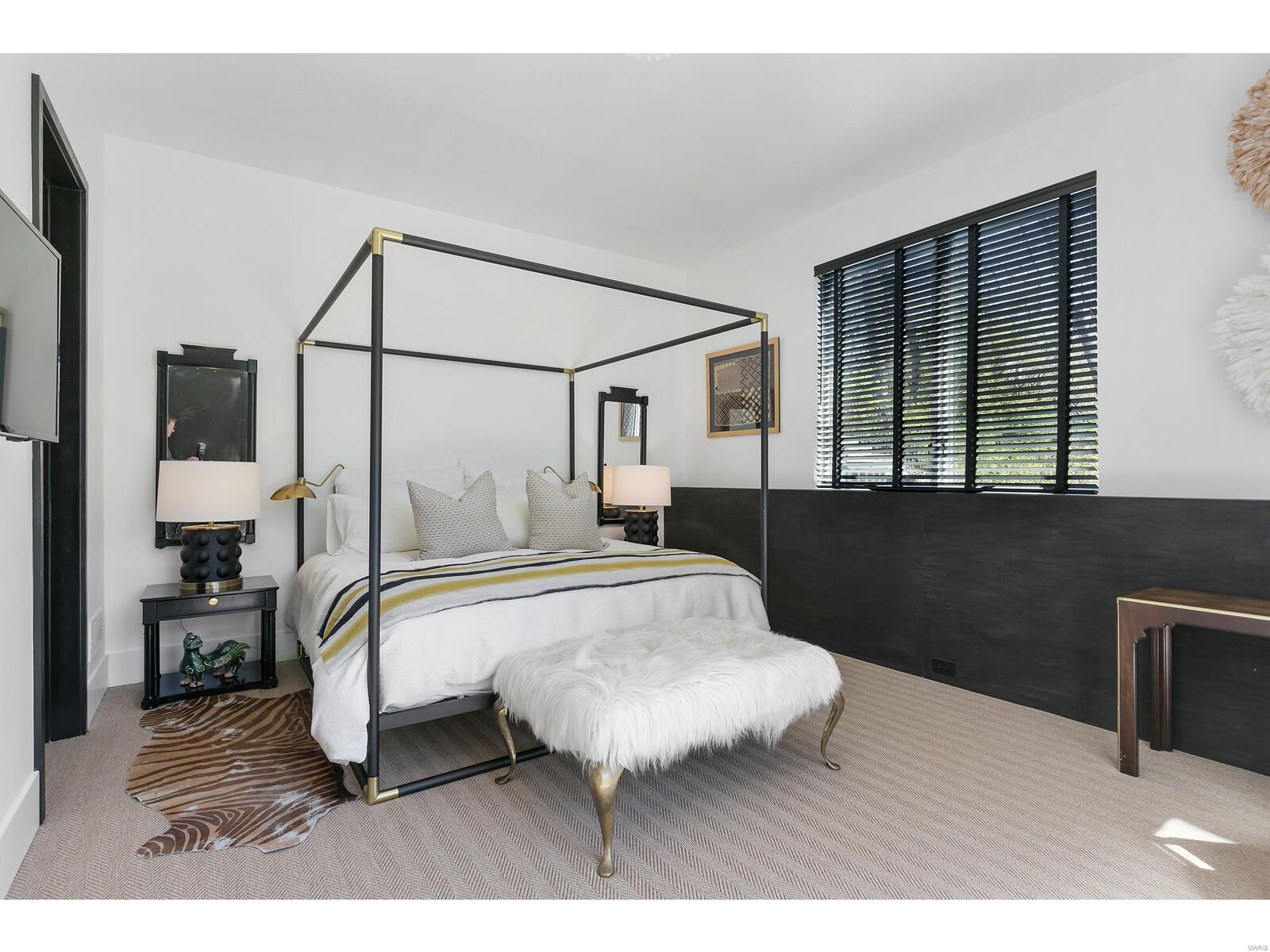 Nantucket Lane Lt Split - Residential