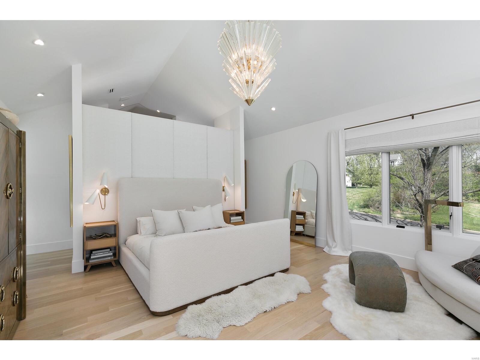 Nantucket Lane Lt Split - Residential