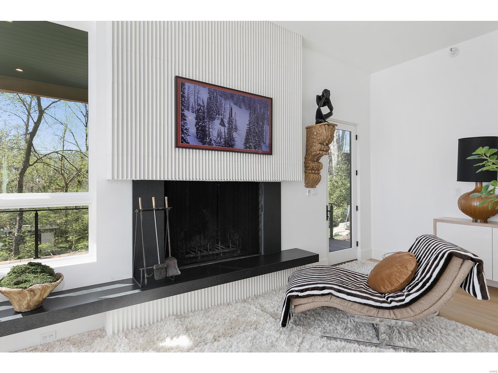 Nantucket Lane Lt Split - Residential