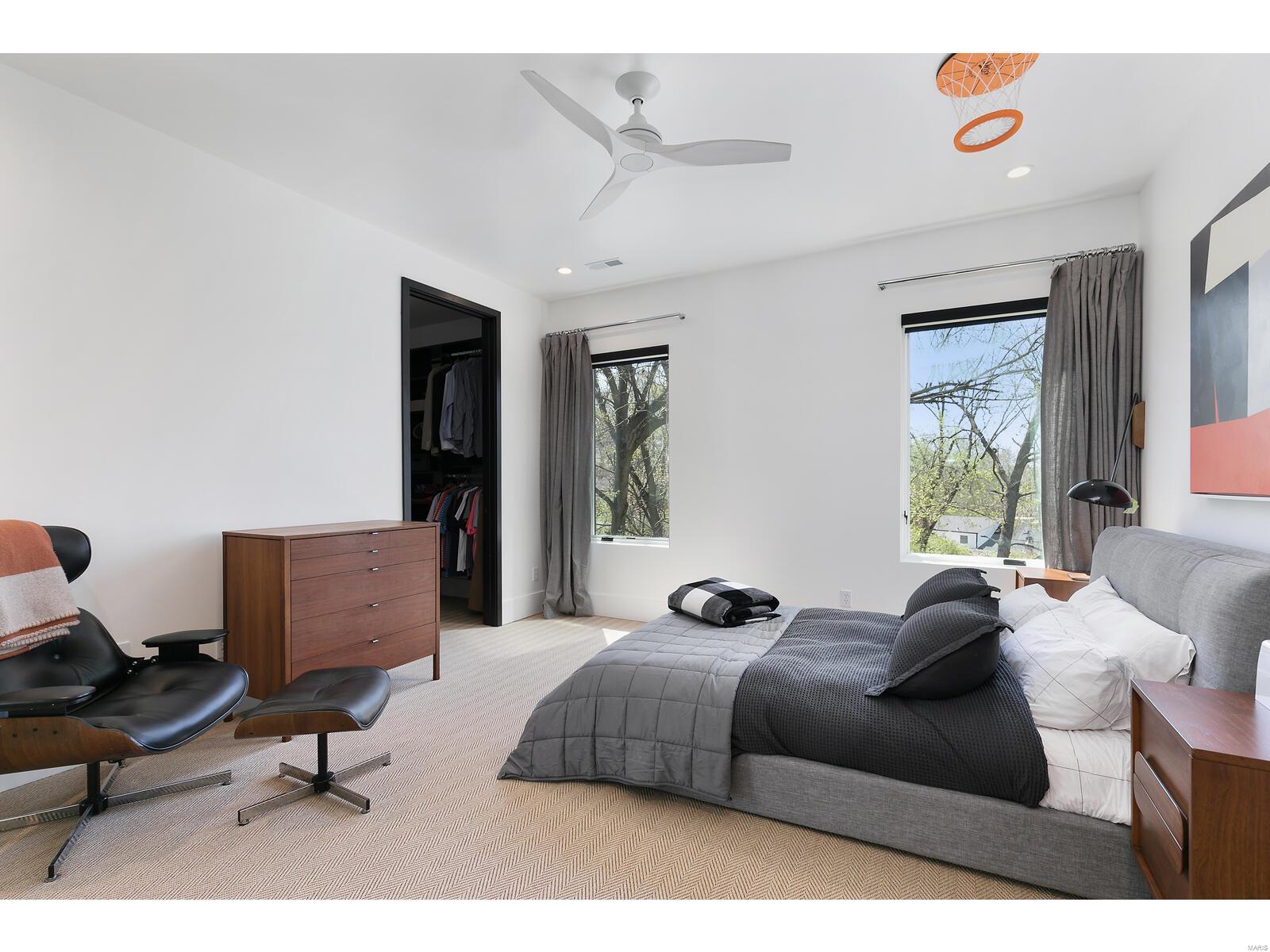 Nantucket Lane Lt Split - Residential