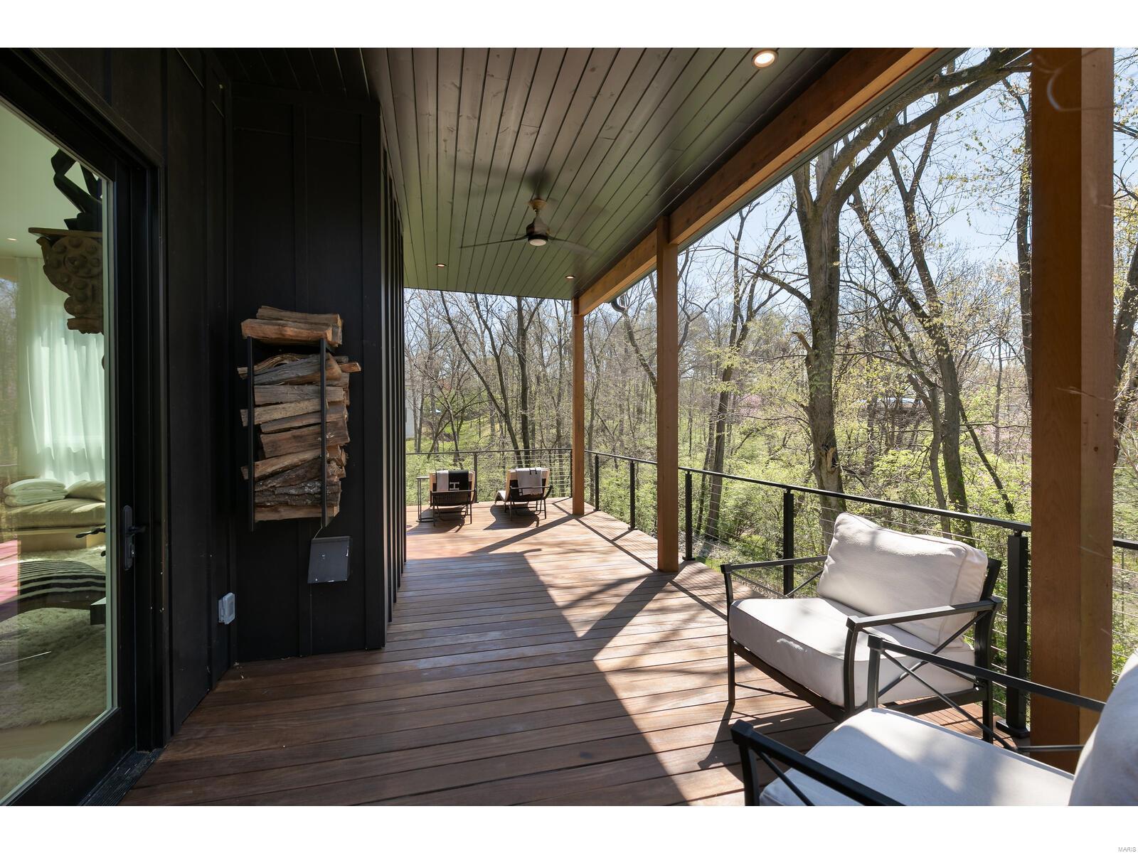 Nantucket Lane Lt Split - Residential