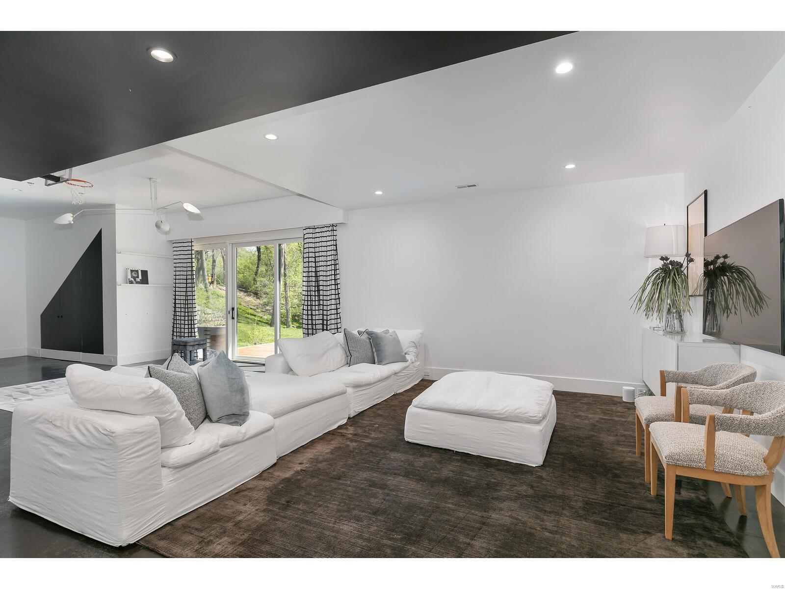 Nantucket Lane Lt Split - Residential