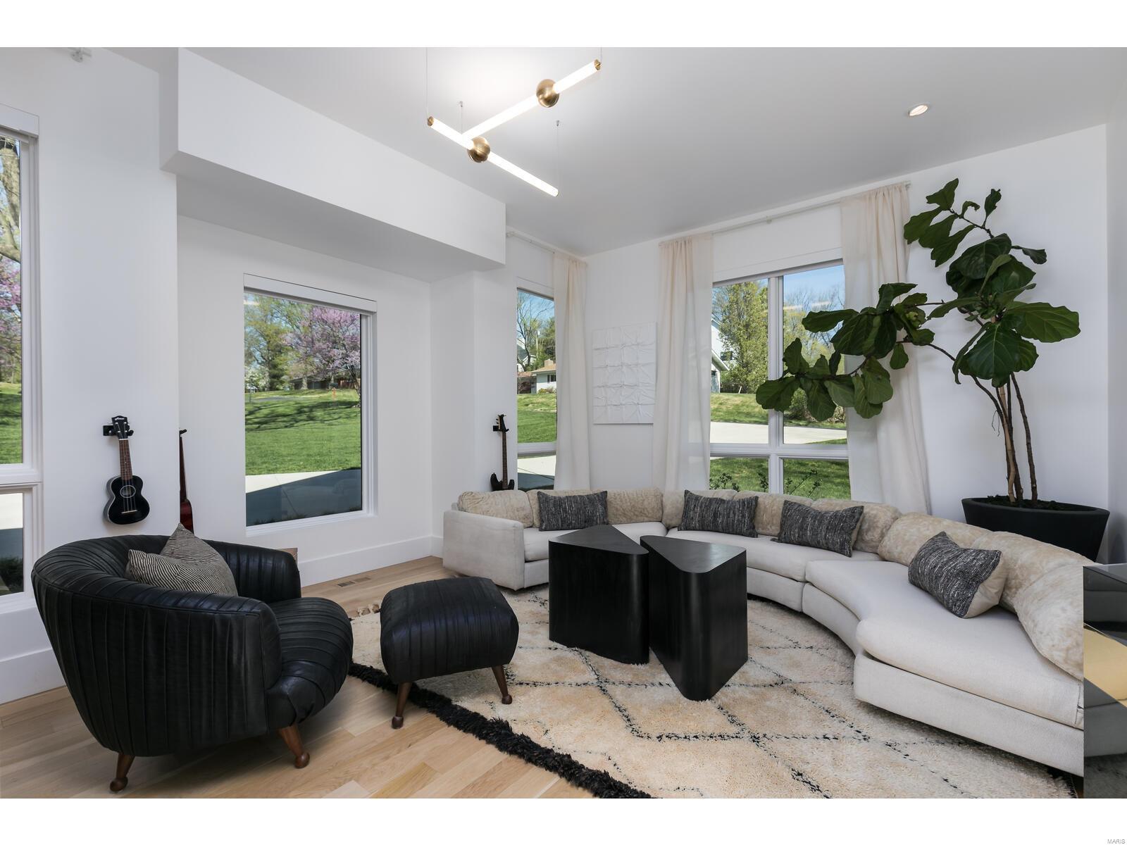 Nantucket Lane Lt Split - Residential