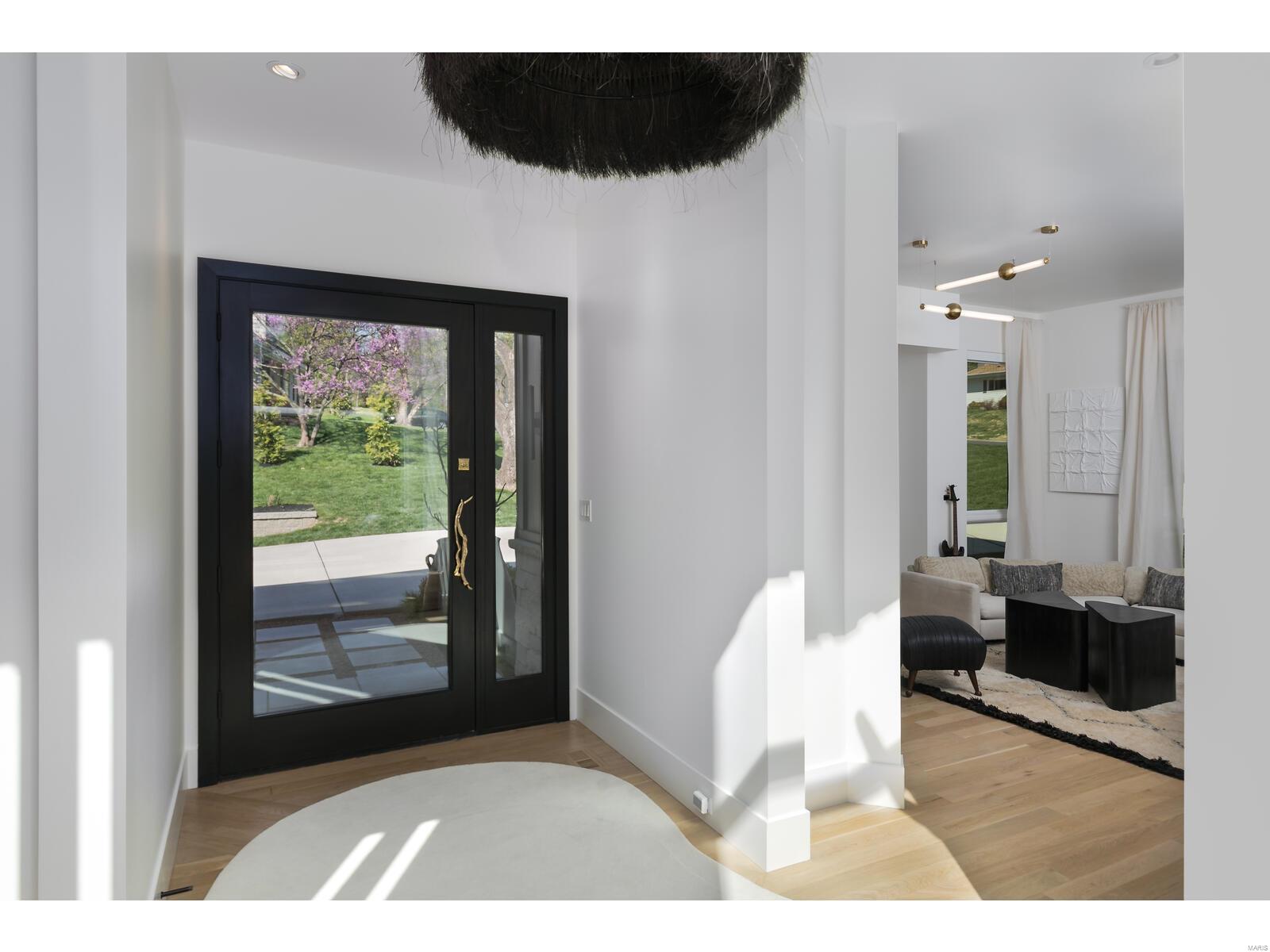 Nantucket Lane Lt Split - Residential