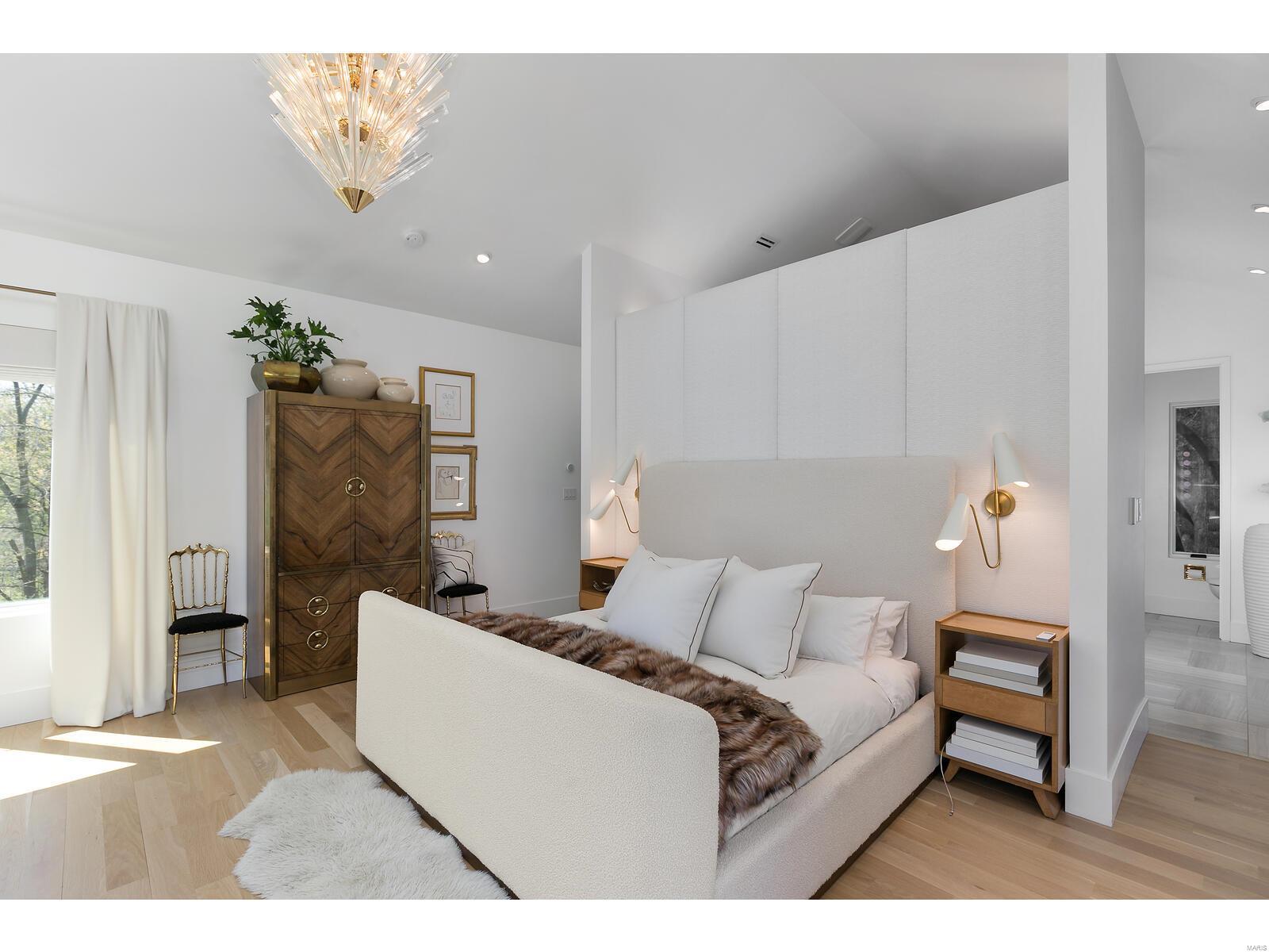 Nantucket Lane Lt Split - Residential