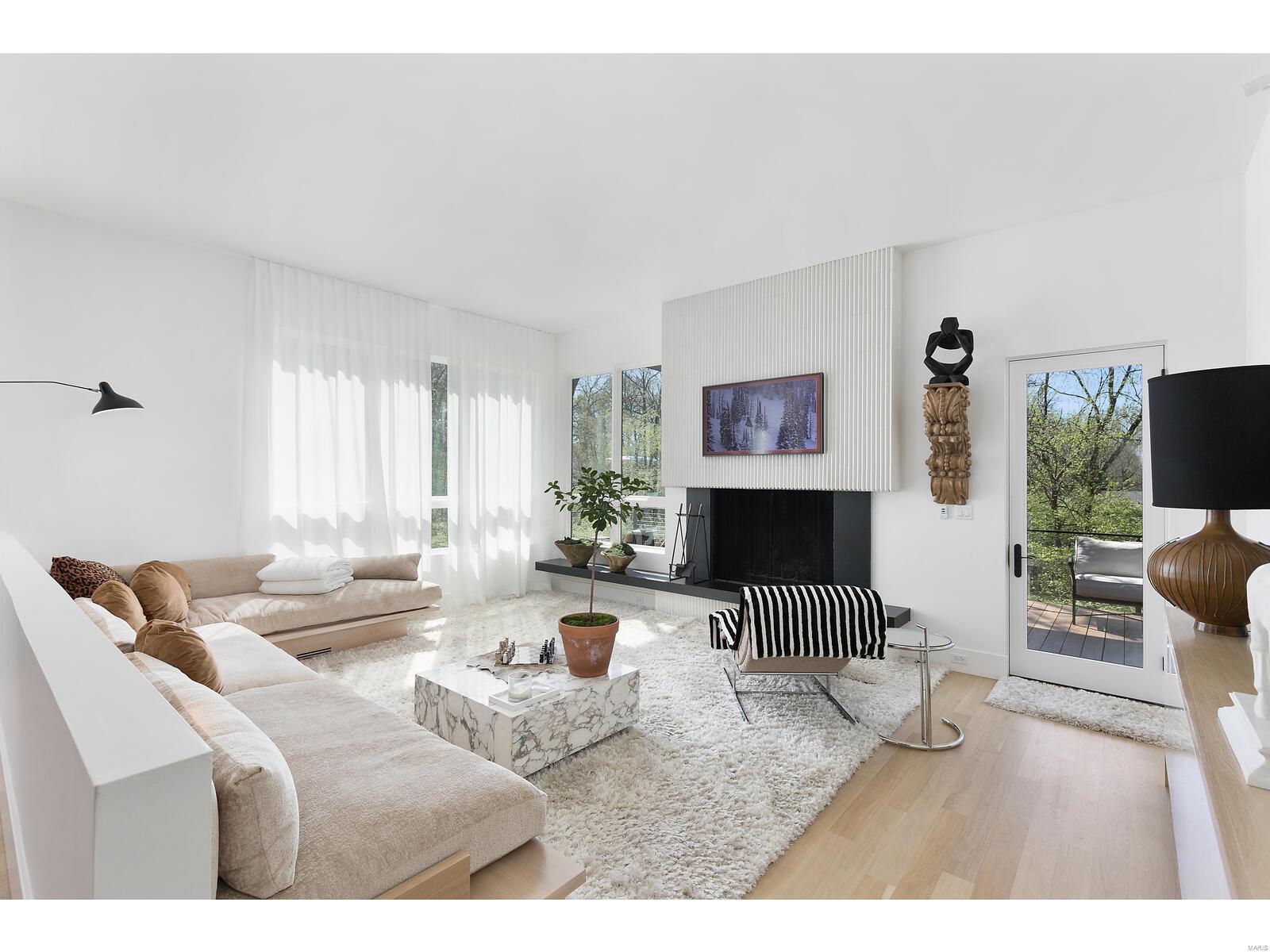 Nantucket Lane Lt Split - Residential