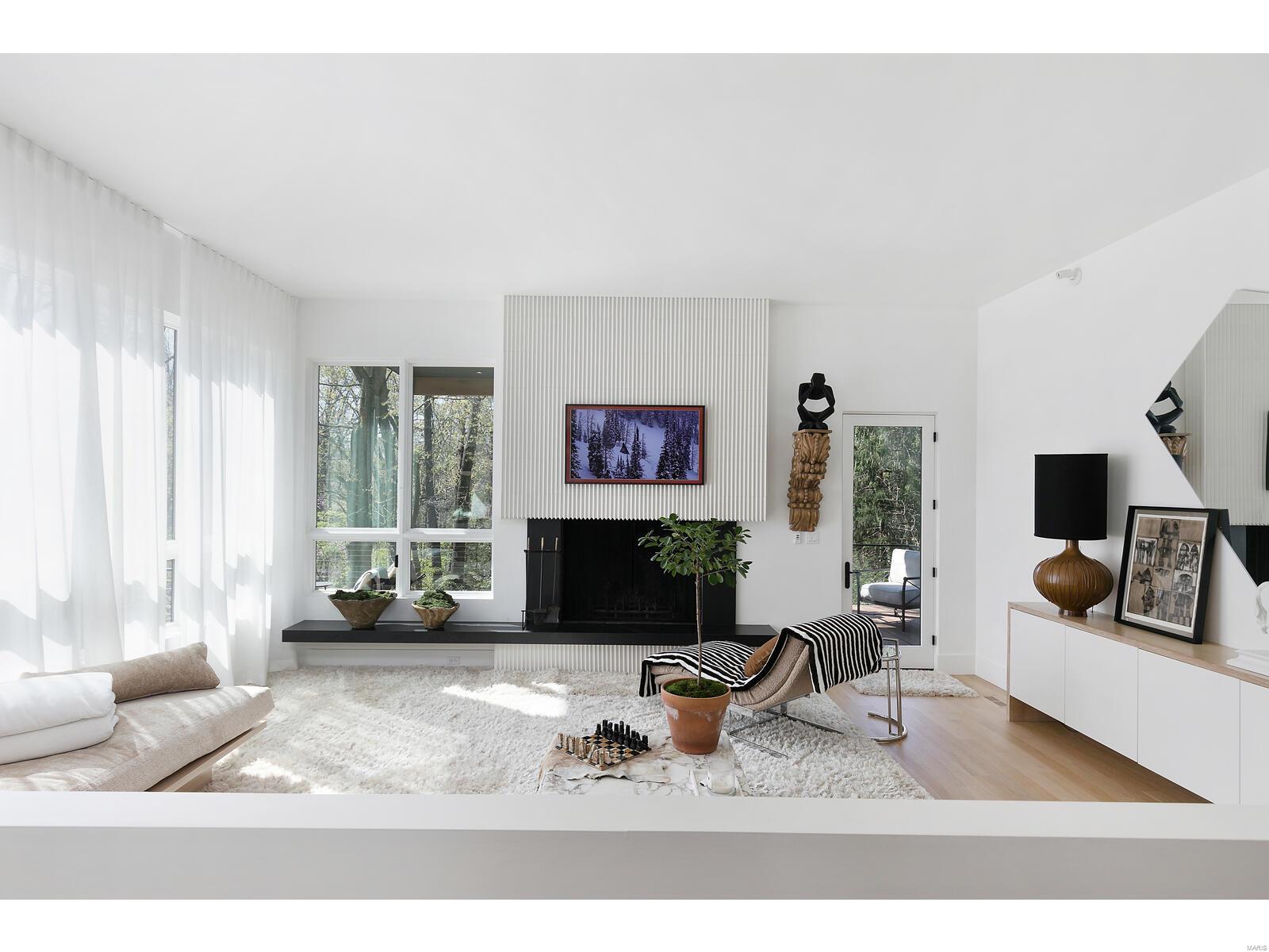 Nantucket Lane Lt Split - Residential