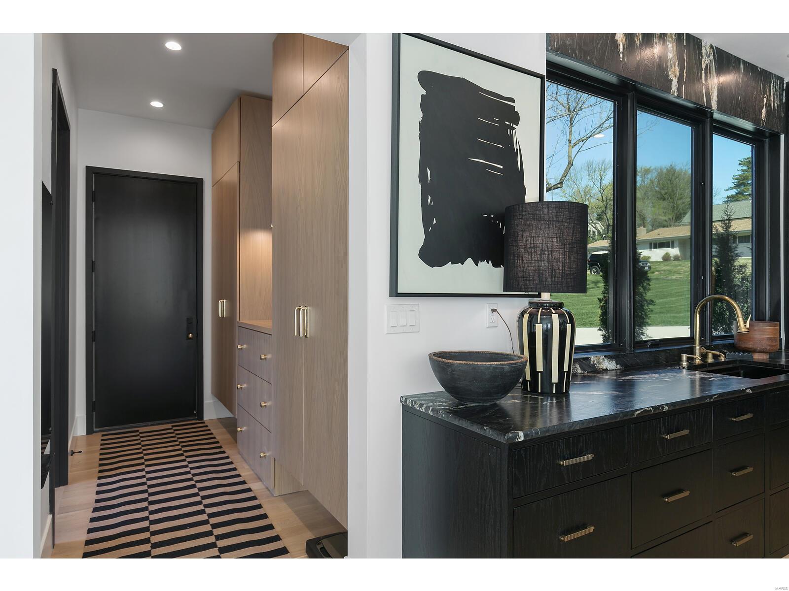 Nantucket Lane Lt Split - Residential