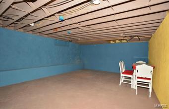 Lynna City Bl 5766 - Residential