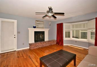 Lynna City Bl 5766 - Residential