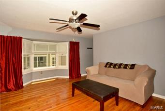 Lynna City Bl 5766 - Residential