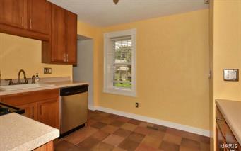 Lynna City Bl 5766 - Residential