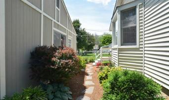 Lynna City Bl 5766 - Residential