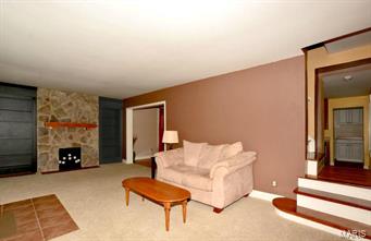 Lynna City Bl 5766 - Residential