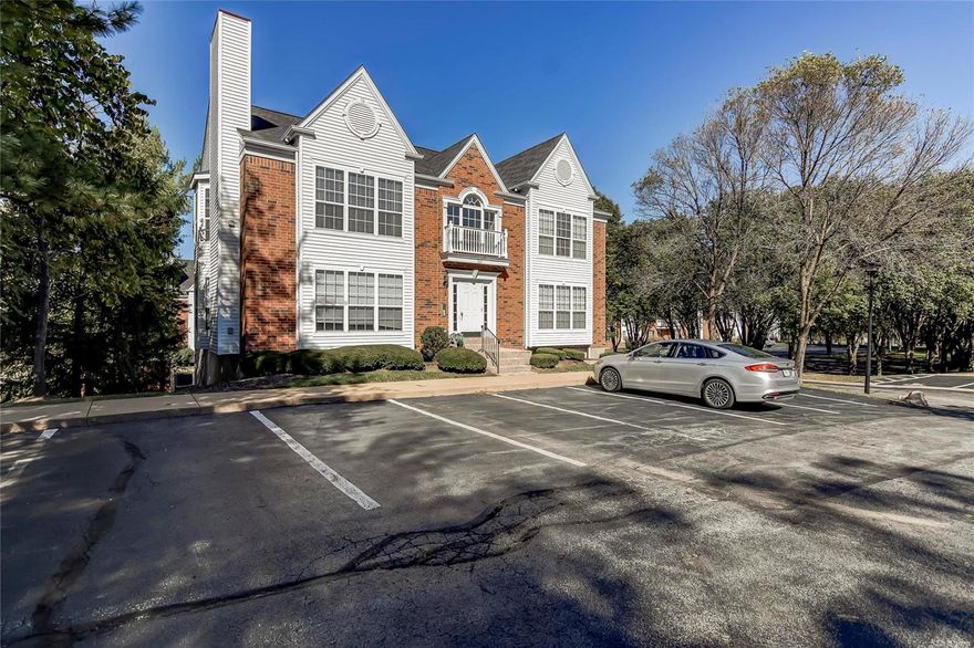 Attractive, spacious, 2Bedroom/2Bath Condo.  Prime location near Clarkson & Clayton Roads, minutes from a variety of restaurants, entertainment, and shopping.  Main Entry into Large Great Room with Wood-burning Fireplace.  Beautiful Hardwood Floors through-out Great Room, Dining Room and Hallway.  Great Room is open to spacious Dining Area and Kitchen.  Kitchen includes generous cabinet and counter space, has Ceramic Tile Flooring and pantry.  Newer carpet in both Bedrooms.  Large Master Bedroom includes sliding glass door to deck and Ceiling Fan.  Roomy Master Bath with huge Walk-in Closet. Large 2nd Bedroom includes oversized closet. In unit Washer/Dryer space off Hallway.  Very Secure 1 car garage space under Bldg with Garage Opener.  Plenty of Guest Parking in front of Bldg.  Large private Storage Room in Basement, off Garage.
Located in highly desirable Rockwood School District.
HOA Fee includes Trash Pickup, Water, Sewer, Snow removal, and Lawn/Landscape Maintenance. Location: End Unit, Suburban, Upper Level