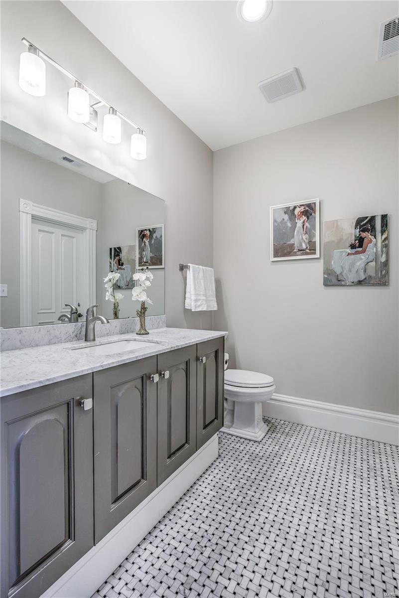 Lafayette Square - Residential