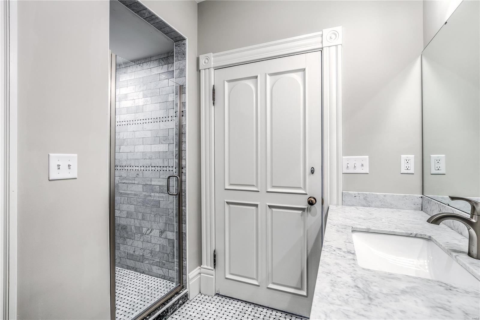 Lafayette Square - Residential