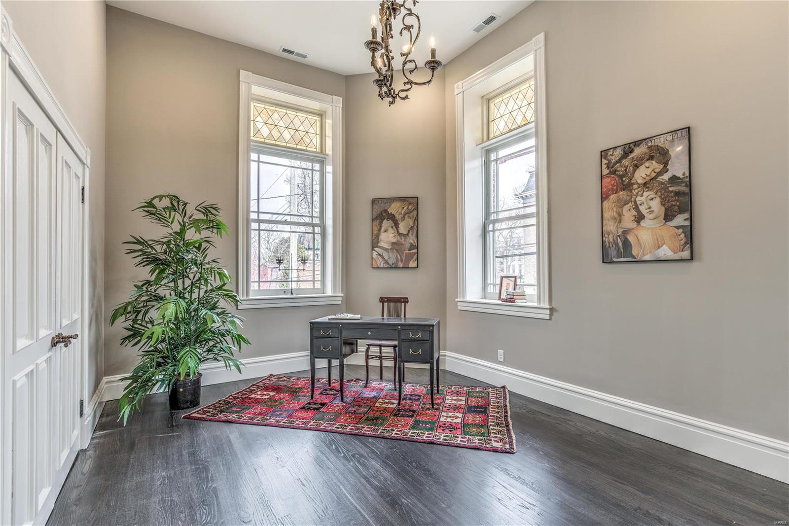 Lafayette Square - Residential