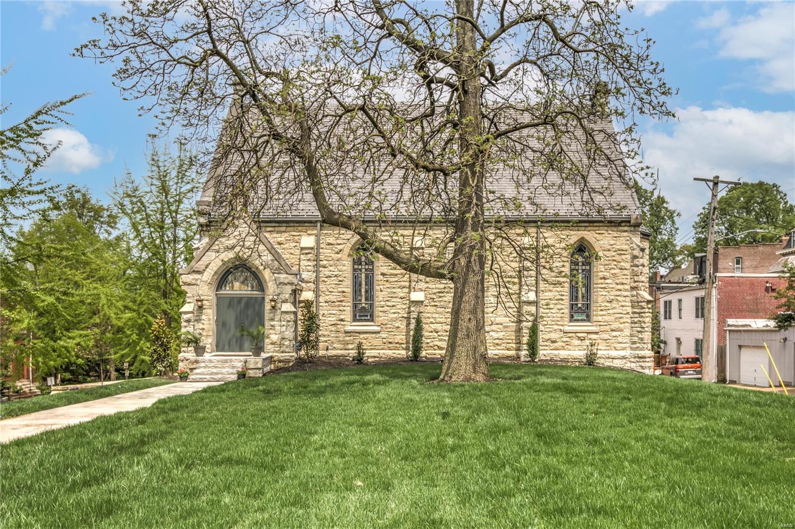 Lafayette Square - Residential